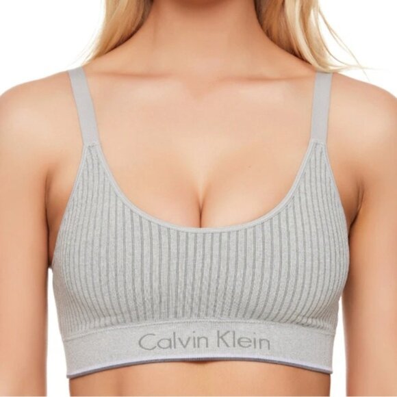 Calvin Klein NWOT lightly lined bralette Size M - Picture 1 of 10